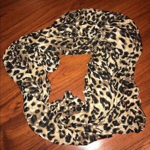Cheetah Scarf 